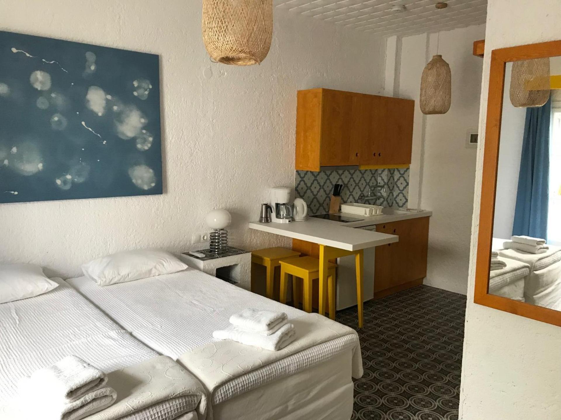 Manolis' House Aparthotel Skiáthos Eksteriør bilde